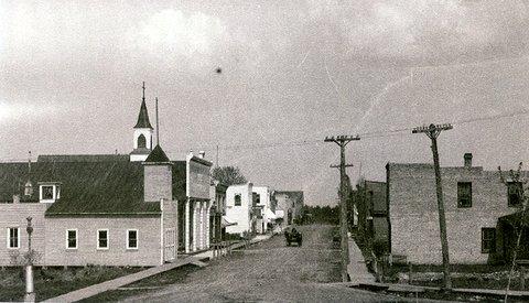 MAINSTREETGLLETT1890S.jpg